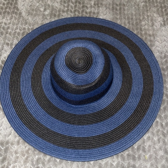 NWT Banana Republic Wide Brim Sun/Summer/Garden/Beach/Cruise hat. Black/Blue M/L main image 7